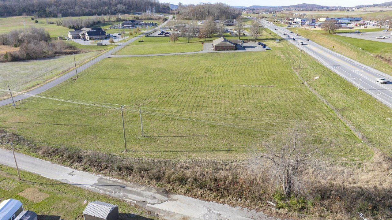 004 Rolling Hills Boulevard, Monticello, KY 42633 Main Photo