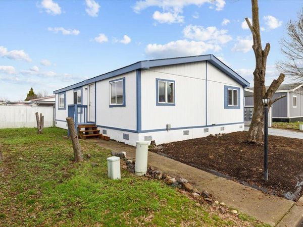 633 E Archwood Drive, UNIT 130, Eagle Point, OR 97524