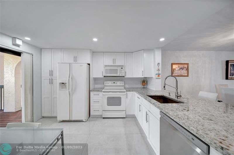 3521 Environ Boulevard, Unit B410, Lauderhill, FL 33319 Photo