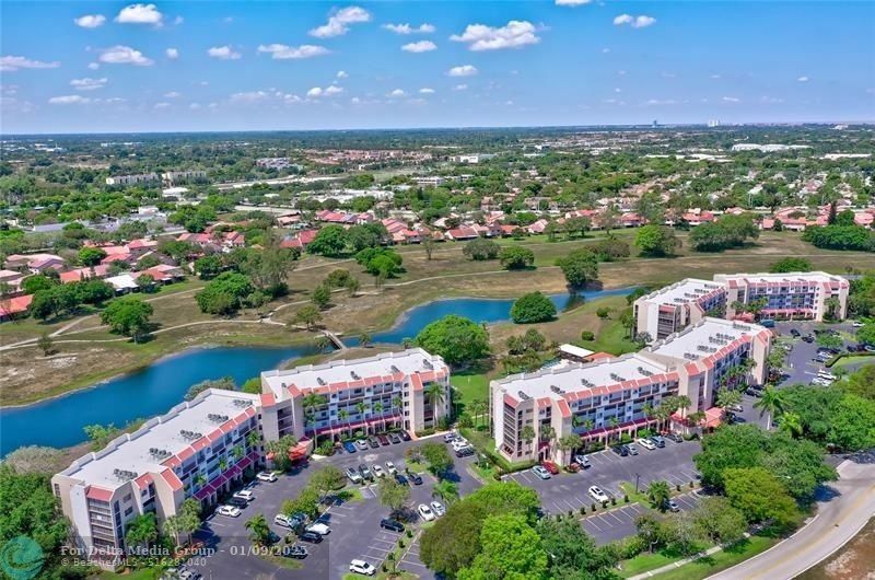 3521 Environ Boulevard, Unit B410, Lauderhill, FL 33319 Photo