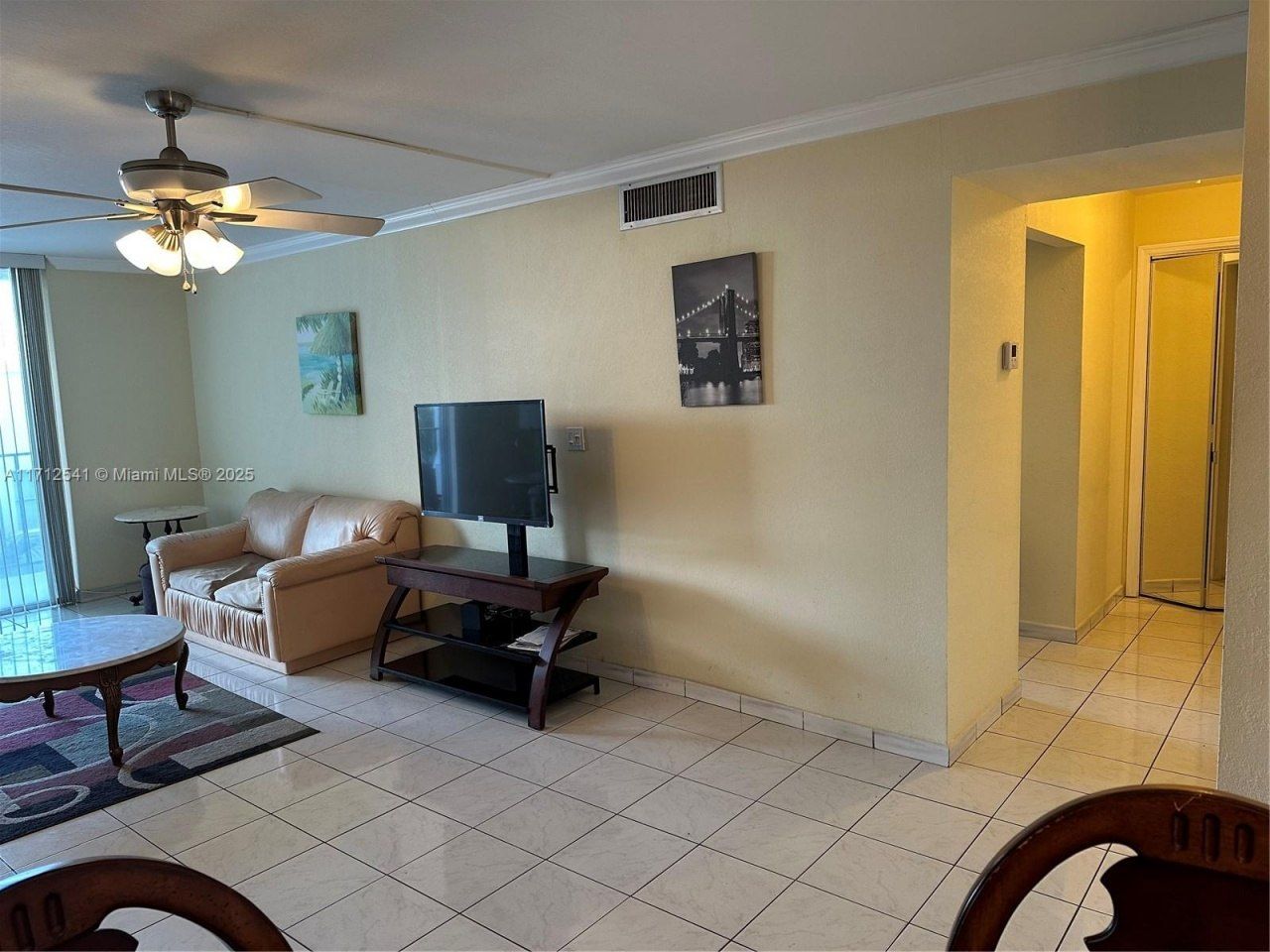 720 Collins Ave, Unit 404, Miami Beach, FL 33139 Photo