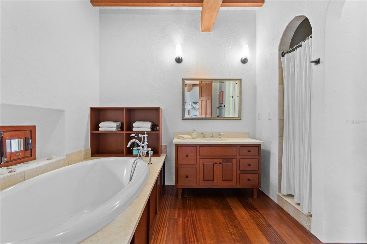 1571 Oceanview Drive, Saint Petersburg, FL 33715 Photo