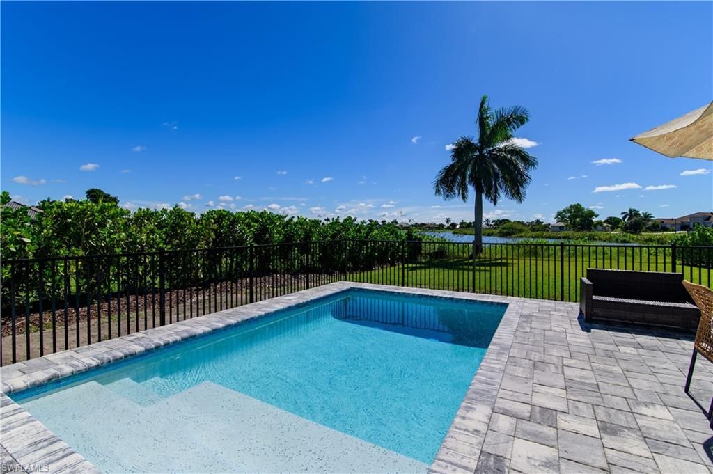 18198 Royal Hammock Blvd, Naples, FL 34114 Photo