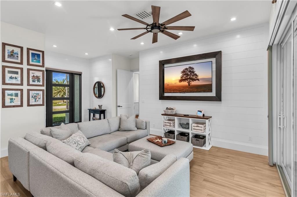 18198 Royal Hammock Blvd, Naples, FL 34114 Photo