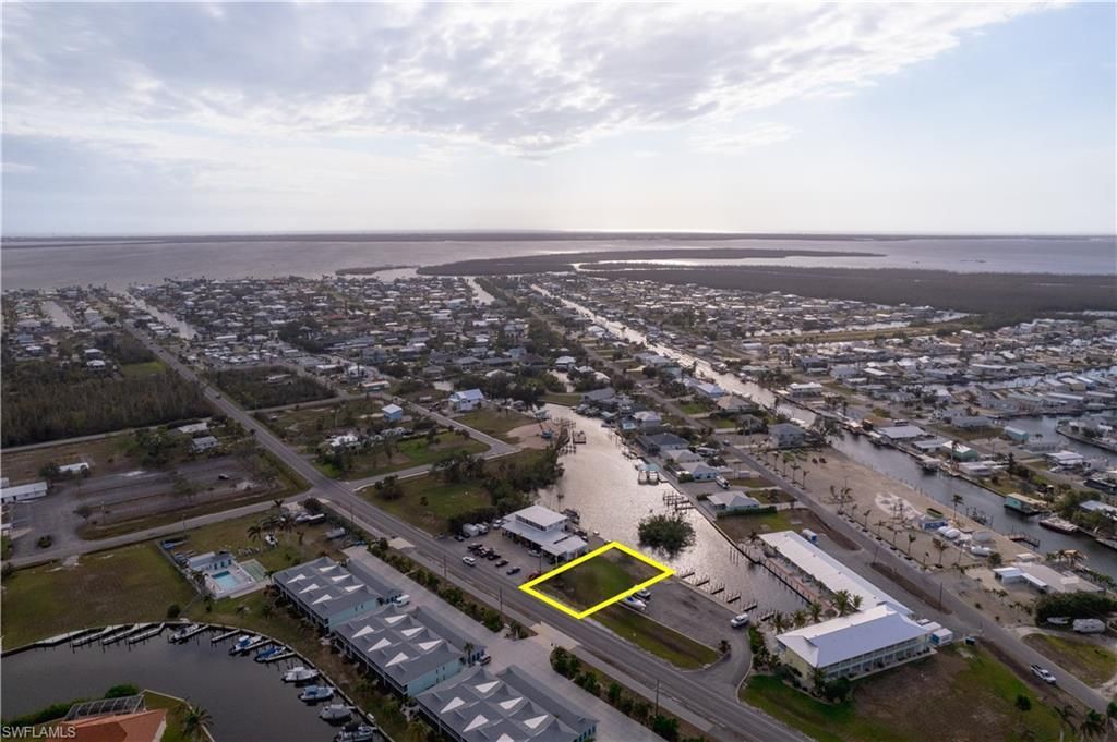 2891 Oleander St, Saint James City, FL 33956 Photo