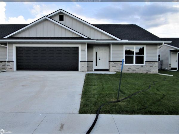 2313 Heritage Lane, Iowa Falls, IA 50126