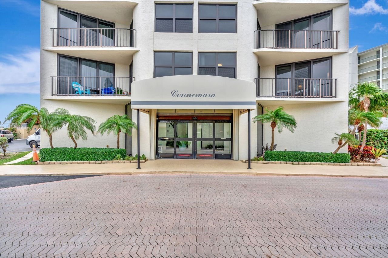 5420 N Ocean Drive, Unit 206, Singer Island, FL 33404 Photo