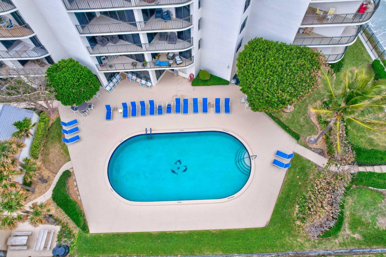 5420 N Ocean Drive, Unit 206, Singer Island, FL 33404 Photo