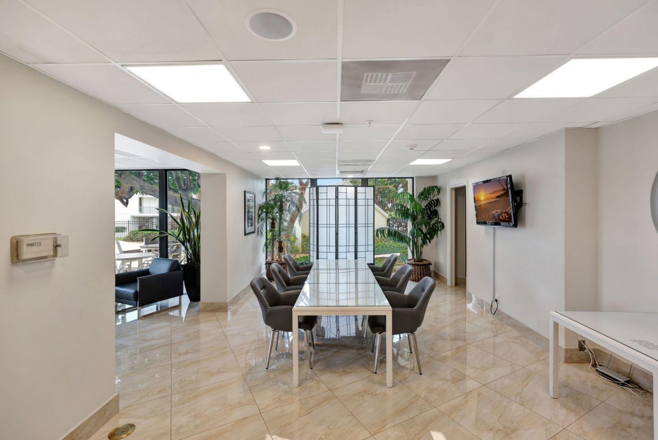 5420 N Ocean Drive, Unit 206, Singer Island, FL 33404 Photo