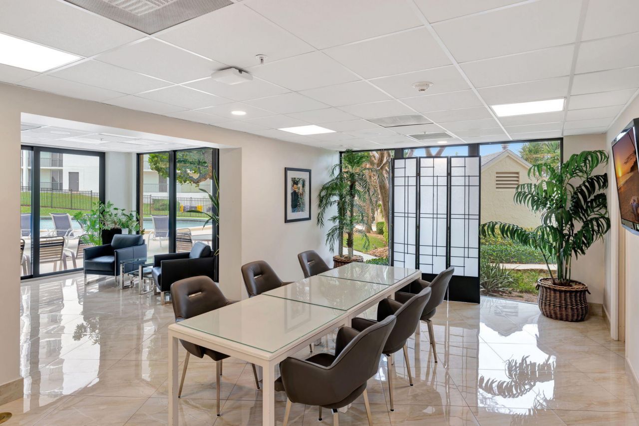 5420 N Ocean Drive, Unit 206, Singer Island, FL 33404 Photo