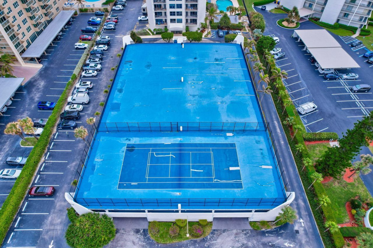 5420 N Ocean Drive, Unit 206, Singer Island, FL 33404 Photo