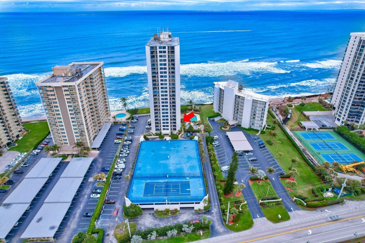 5420 N Ocean Drive, Unit 206, Singer Island, FL 33404 Photo