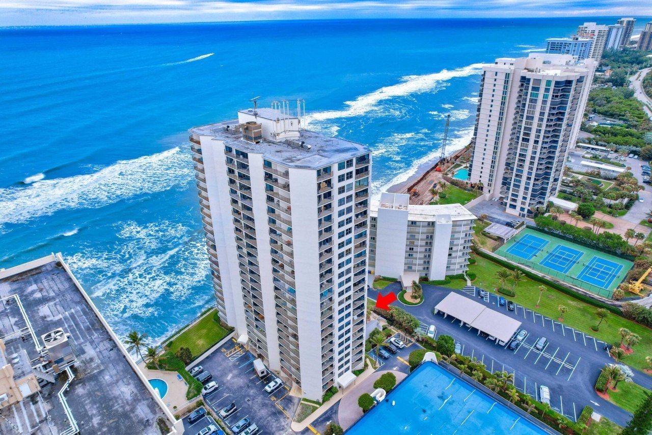 5420 N Ocean Drive, Unit 206, Singer Island, FL 33404 Photo