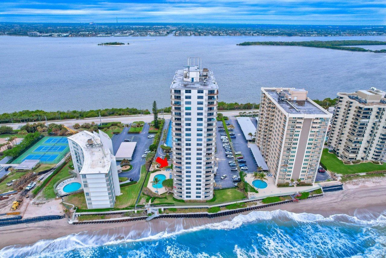 5420 N Ocean Drive, Unit 206, Singer Island, FL 33404 Photo