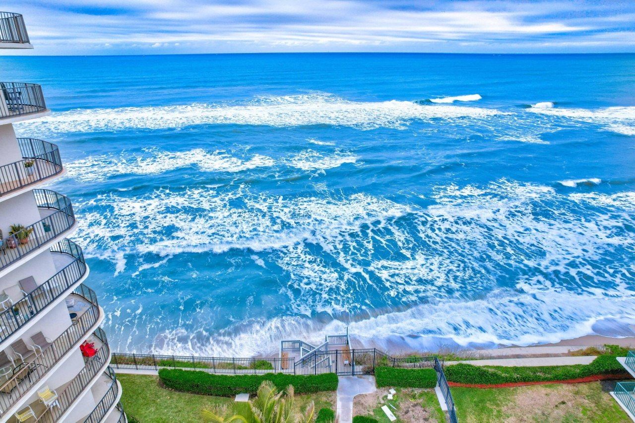 5420 N Ocean Drive, Unit 206, Singer Island, FL 33404 Photo