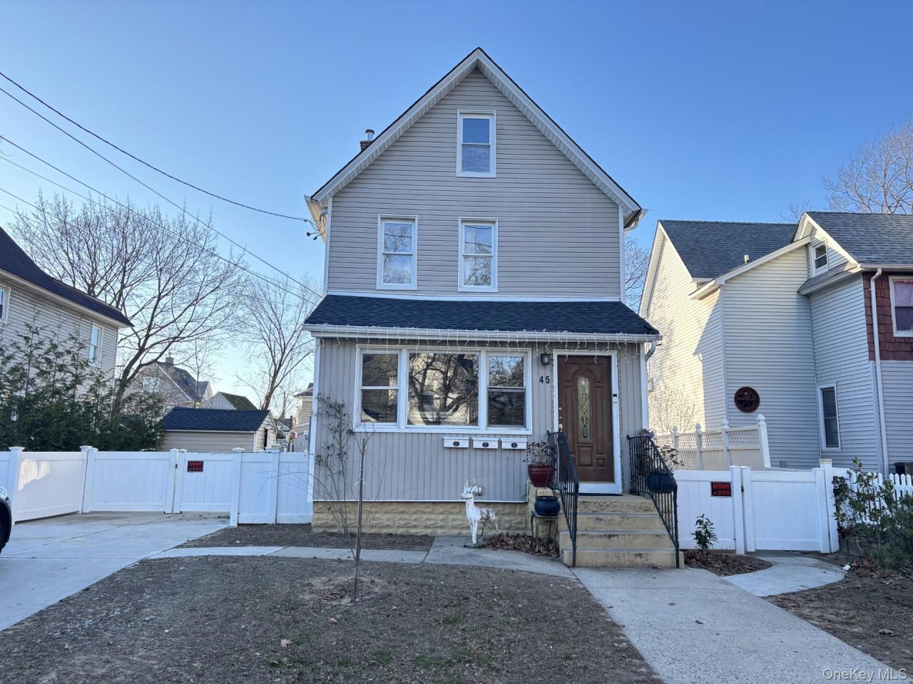 45 Lynbrook Avenue, Lynbrook, NY 11563 Main Photo