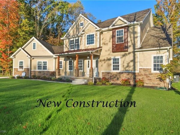 7114 Garden Place Drive, Poland, OH 44514