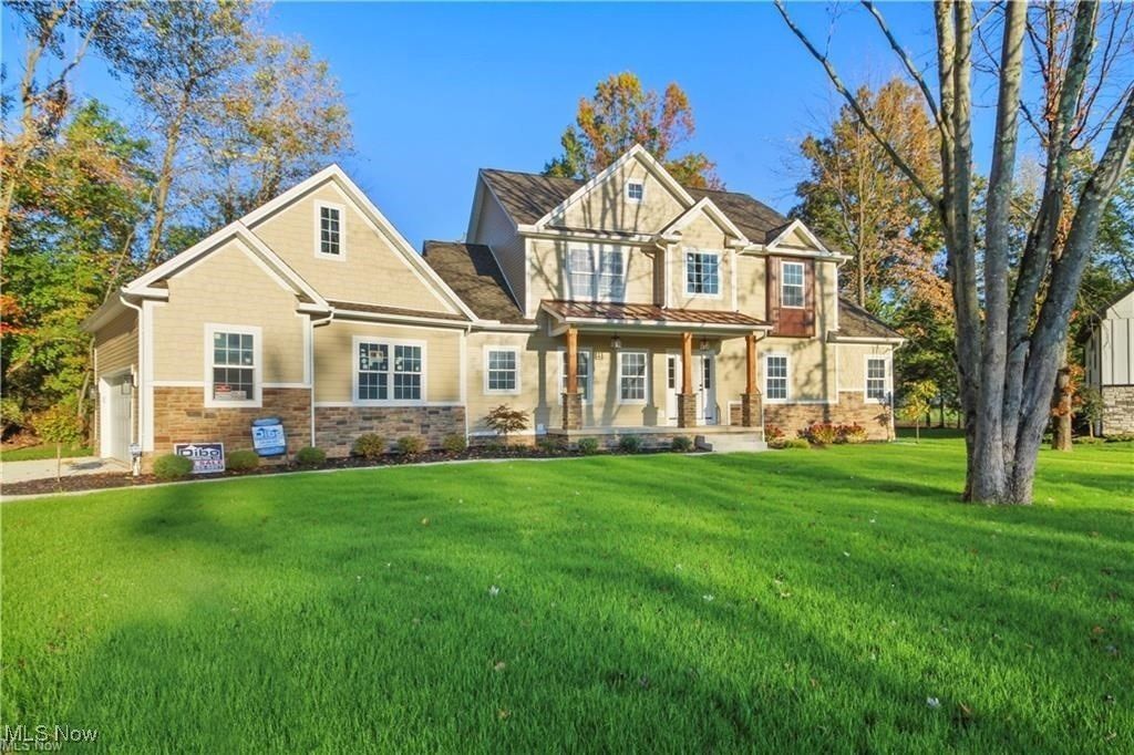 7114 Garden Place Drive, Poland, OH 44514