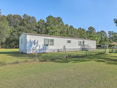118 Rooster Lane, Saint Stephen, SC 29479