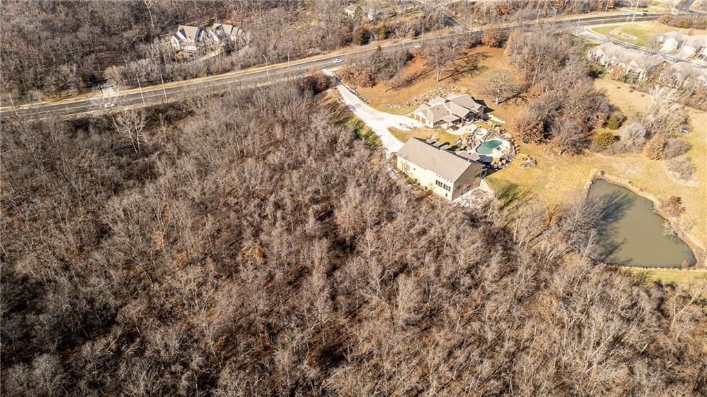 6405 NW Daggett Road, Kansas City, MO 64152 Main Photo