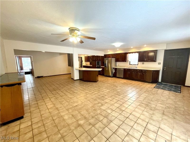 7791 Hoertz Road, Parma, OH 44134 Photo 10