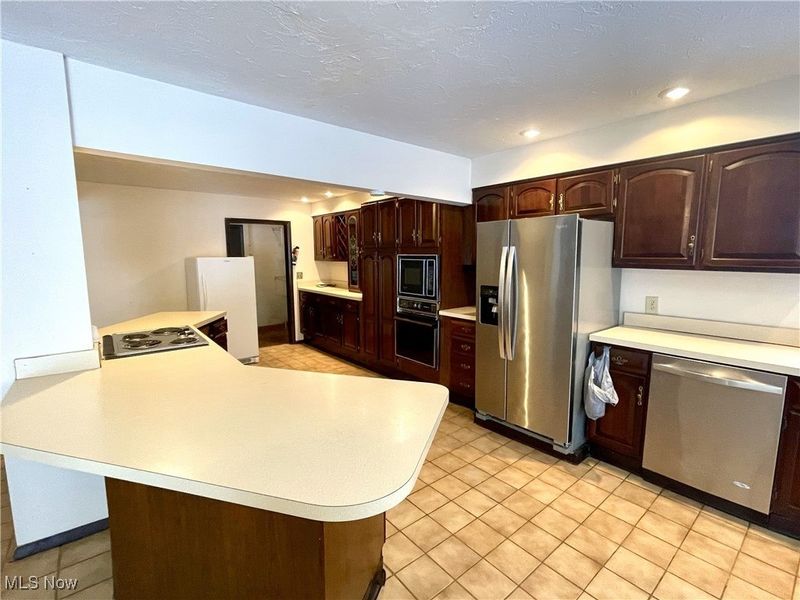 7791 Hoertz Road, Parma, OH 44134 Photo 14