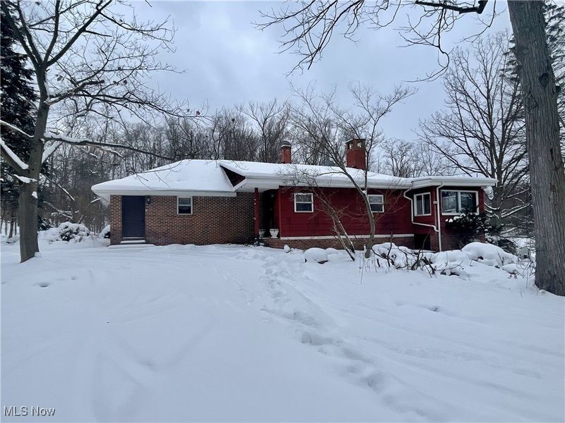 7791 Hoertz Road, Parma, OH 44134 Photo 2