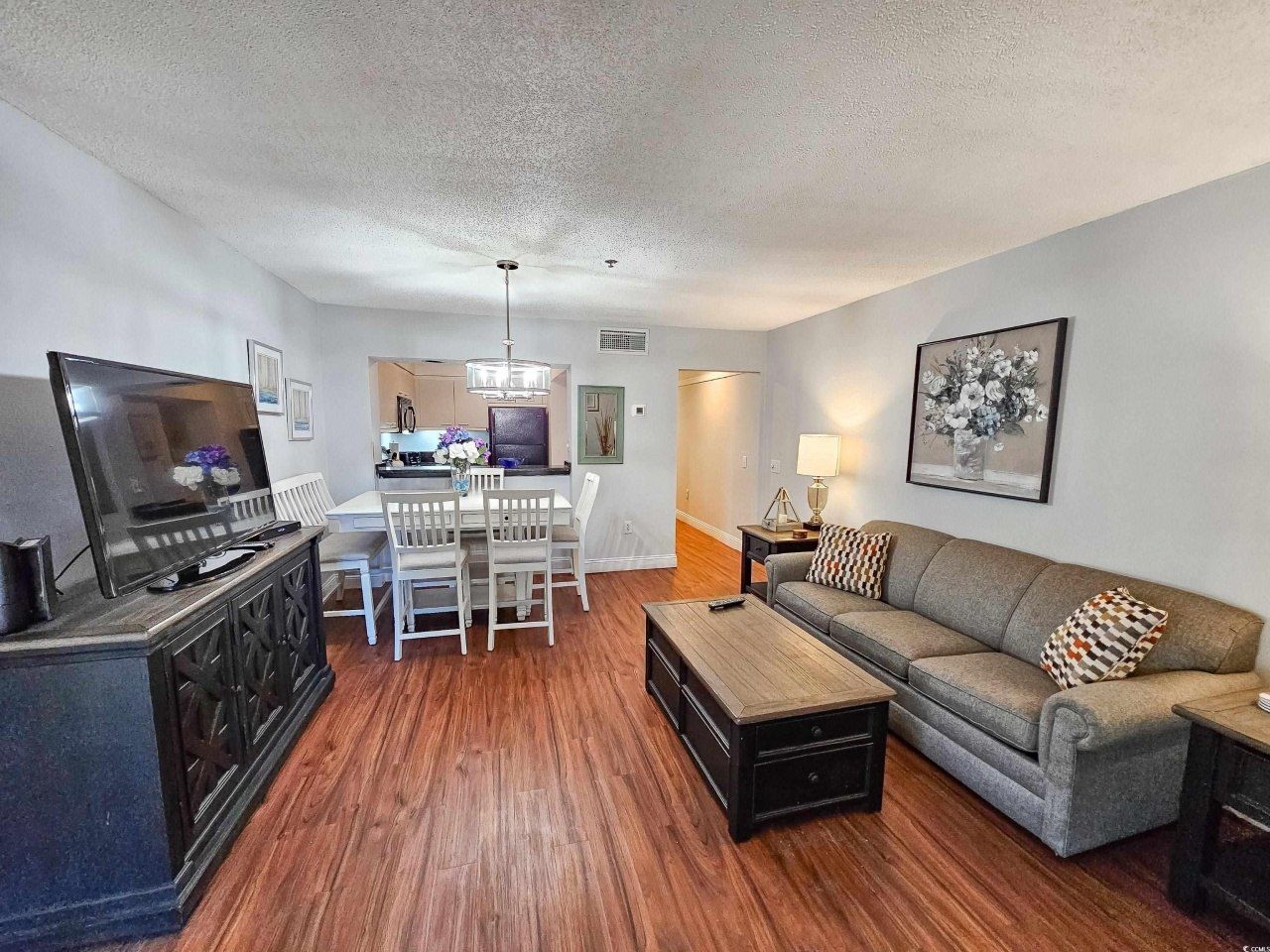 410 Melrose Pl. Photo 10