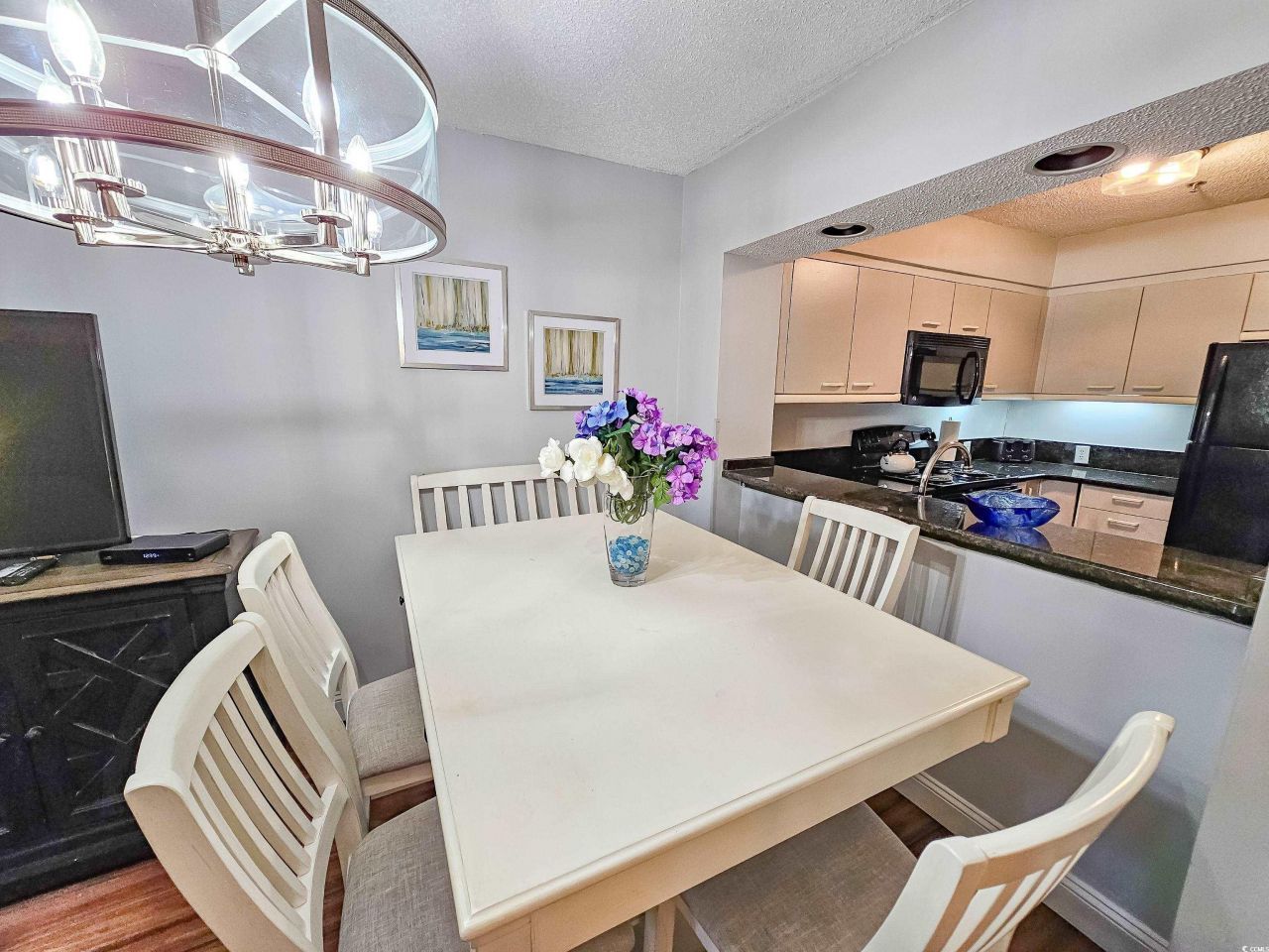 410 Melrose Pl. Photo 19