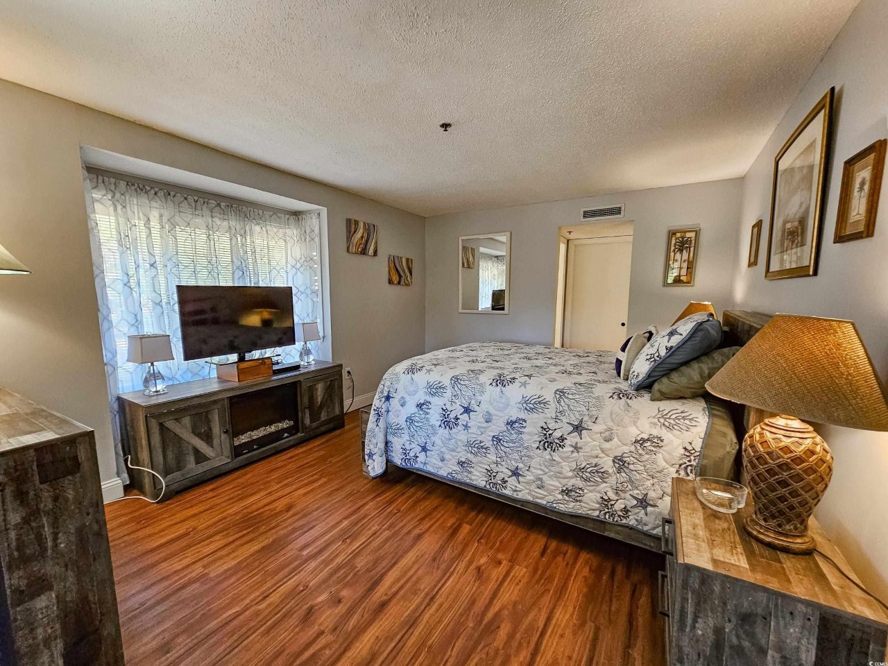 410 Melrose Pl. Photo 22