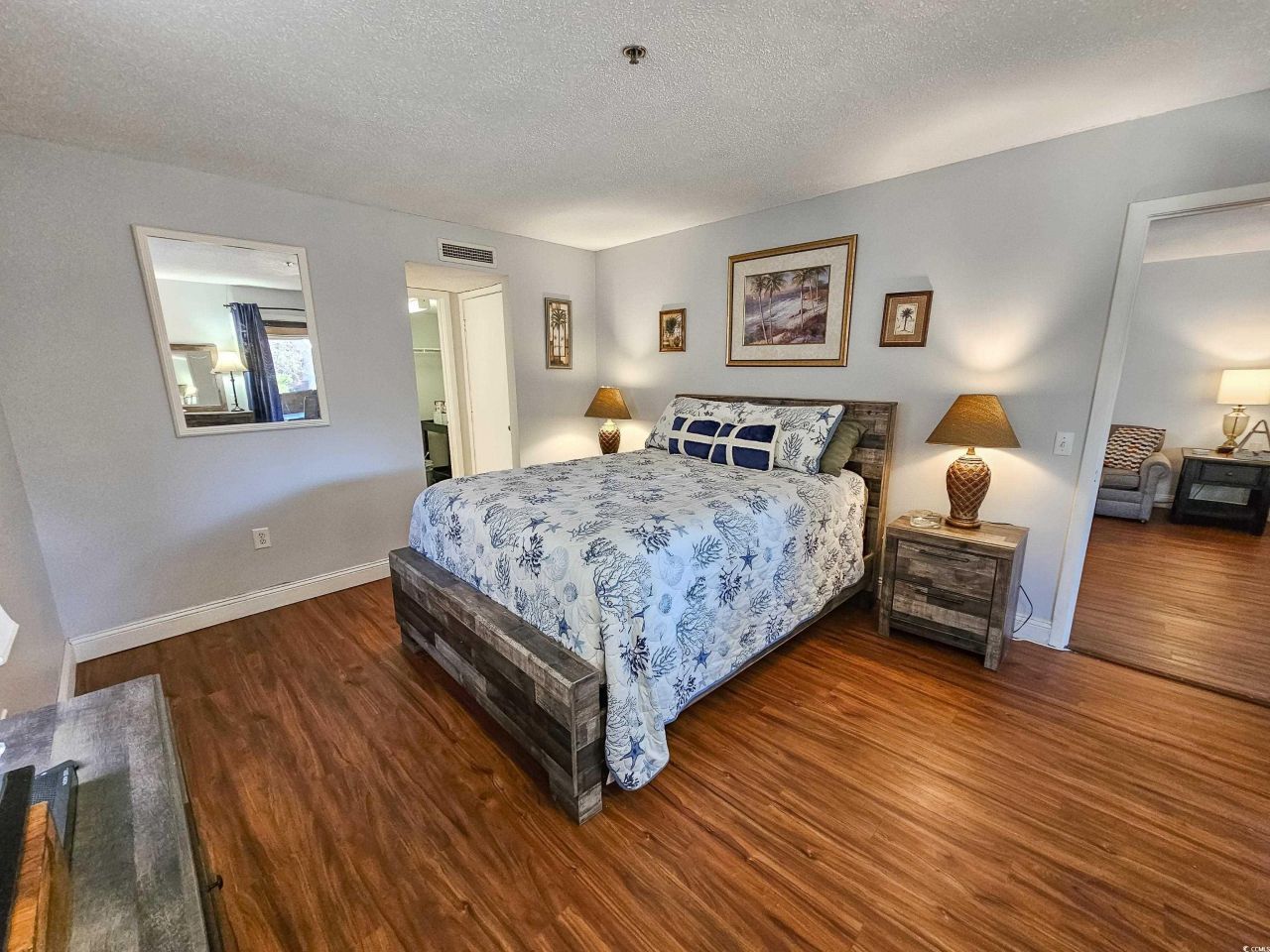 410 Melrose Pl. Photo 23