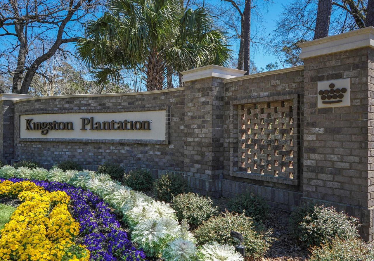 410 Melrose Pl. Photo 37