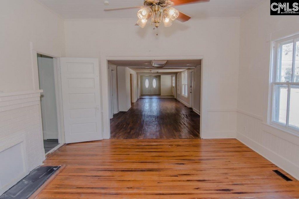 401 E Main Street Photo 22