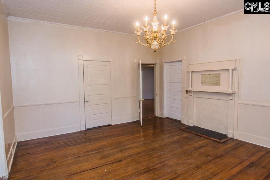 401 E Main Street Photo 25