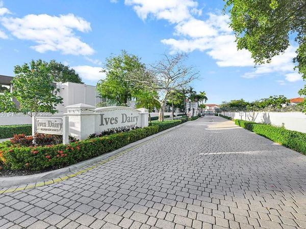 1007 NE 208th St, Unit 1007, Miami, FL 33179