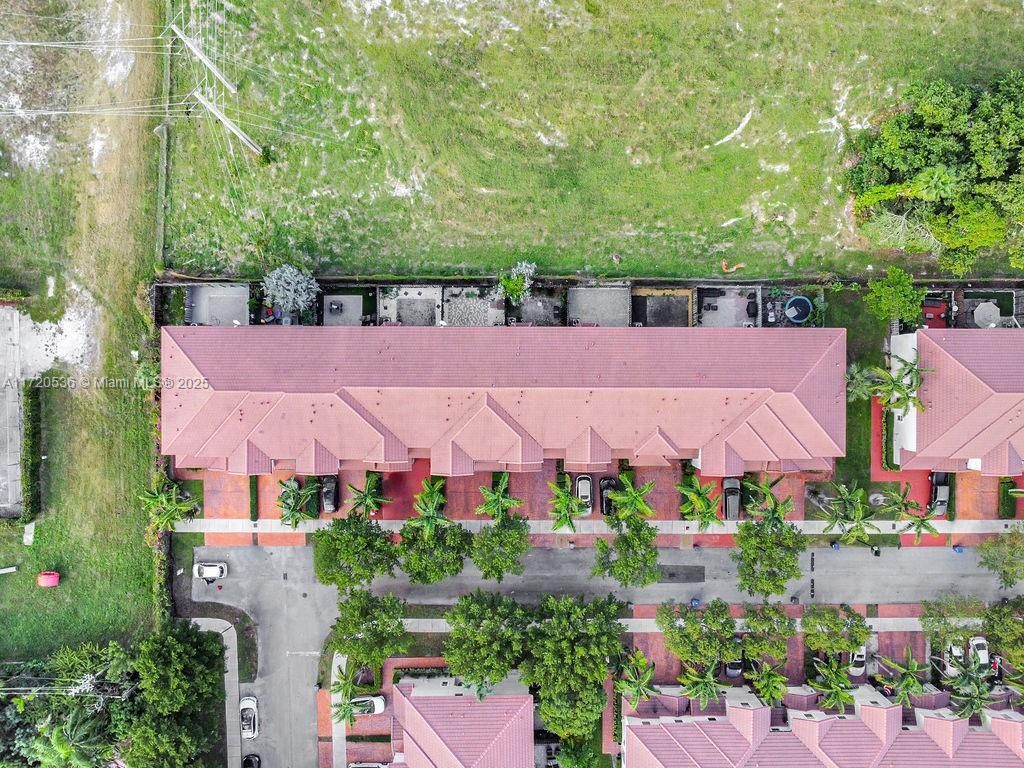 1007 NE 208th St, Unit 1007, Miami, FL 33179 Photo