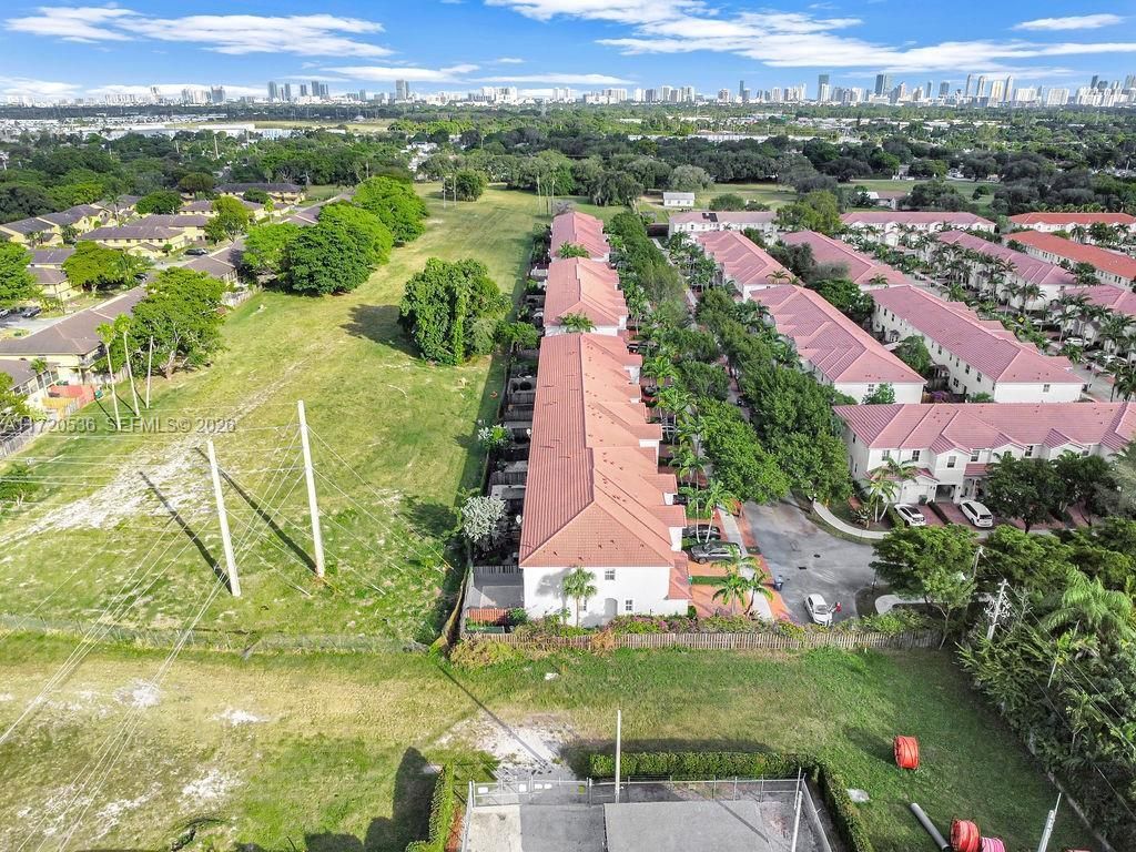 1007 NE 208th St, Unit 1007, Miami, FL 33179 Photo
