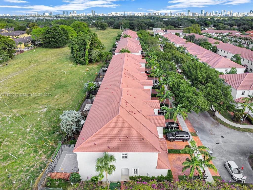 1007 NE 208th St, Unit 1007, Miami, FL 33179 Photo