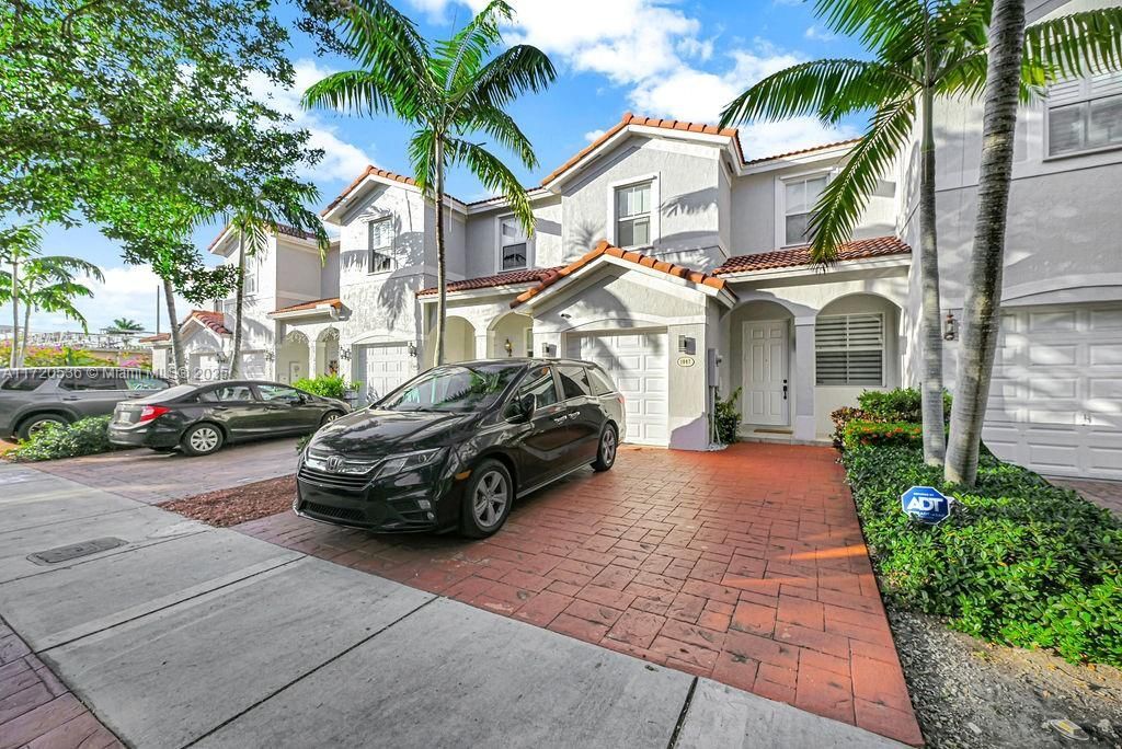 1007 NE 208th St, Unit 1007, Miami, FL 33179 Photo
