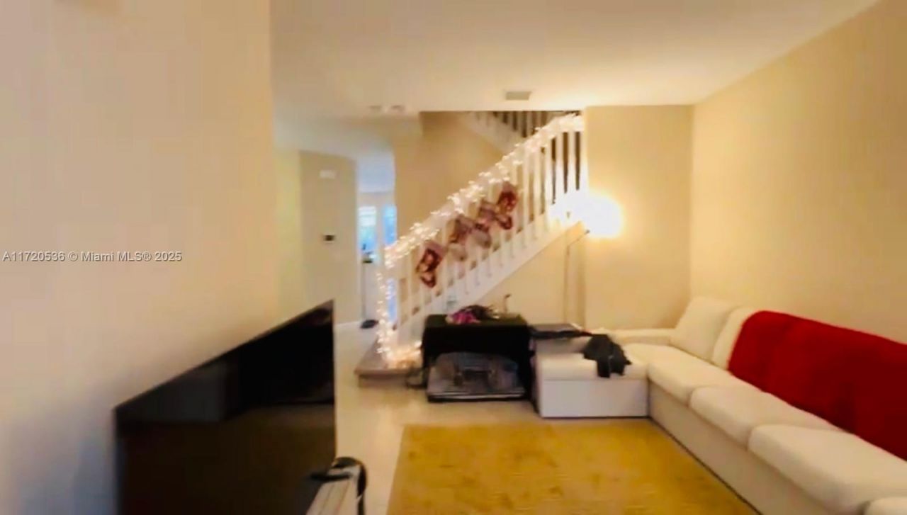 1007 NE 208th St, Unit 1007, Miami, FL 33179 Photo