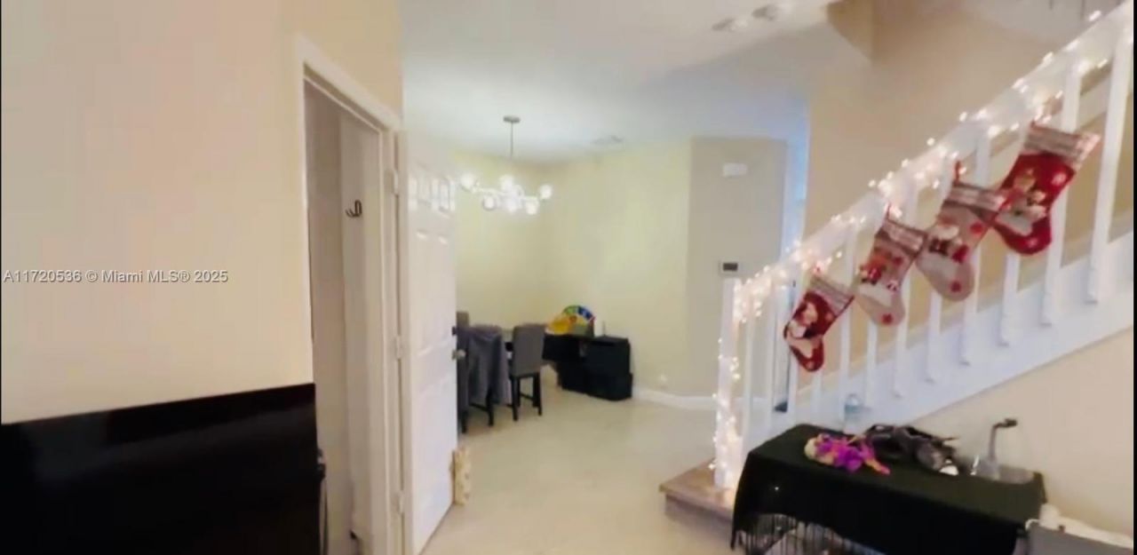 1007 NE 208th St, Unit 1007, Miami, FL 33179 Photo