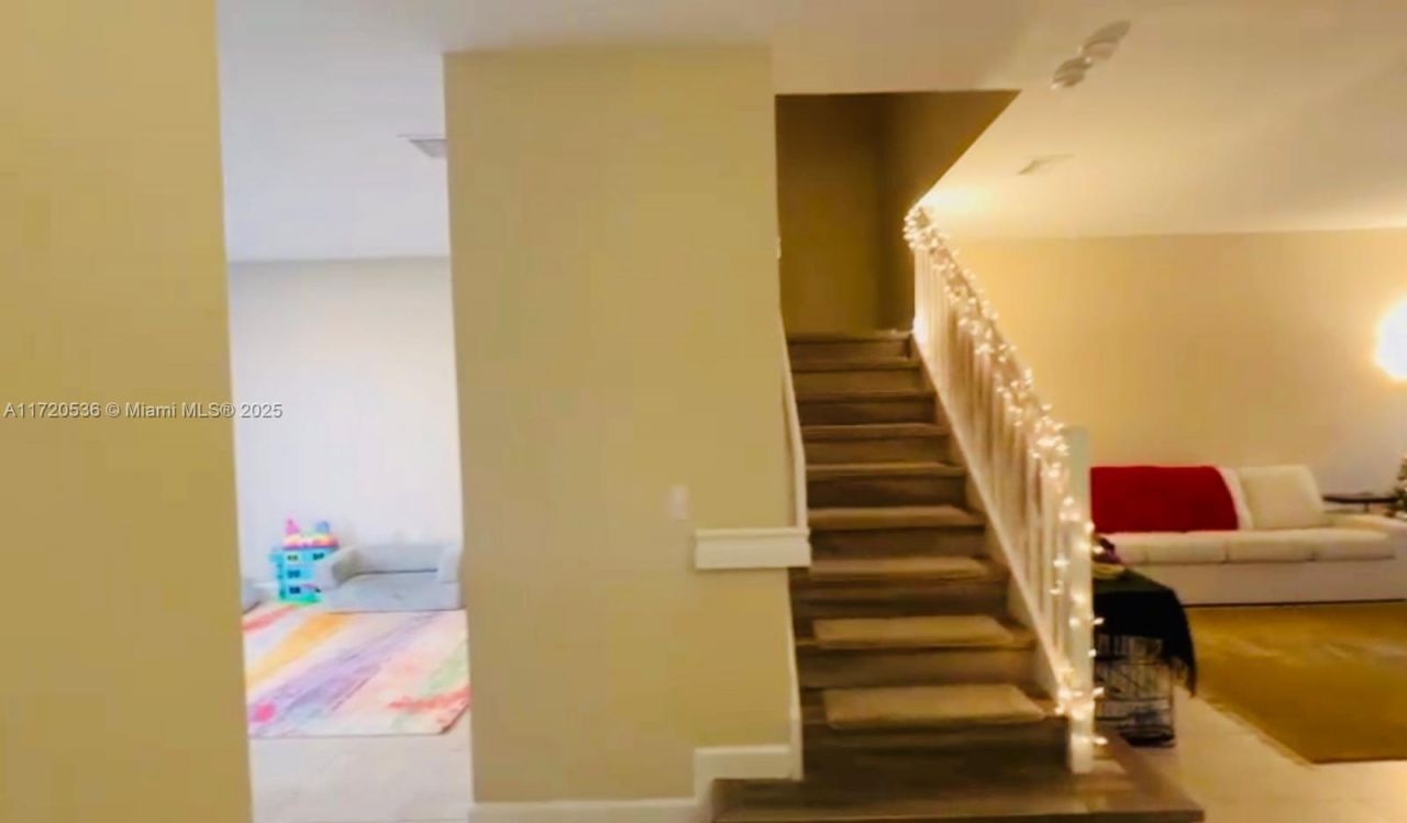 1007 NE 208th St, Unit 1007, Miami, FL 33179 Photo