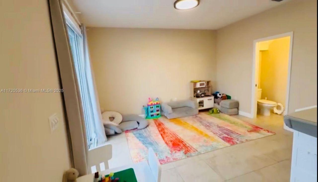 1007 NE 208th St, Unit 1007, Miami, FL 33179 Photo