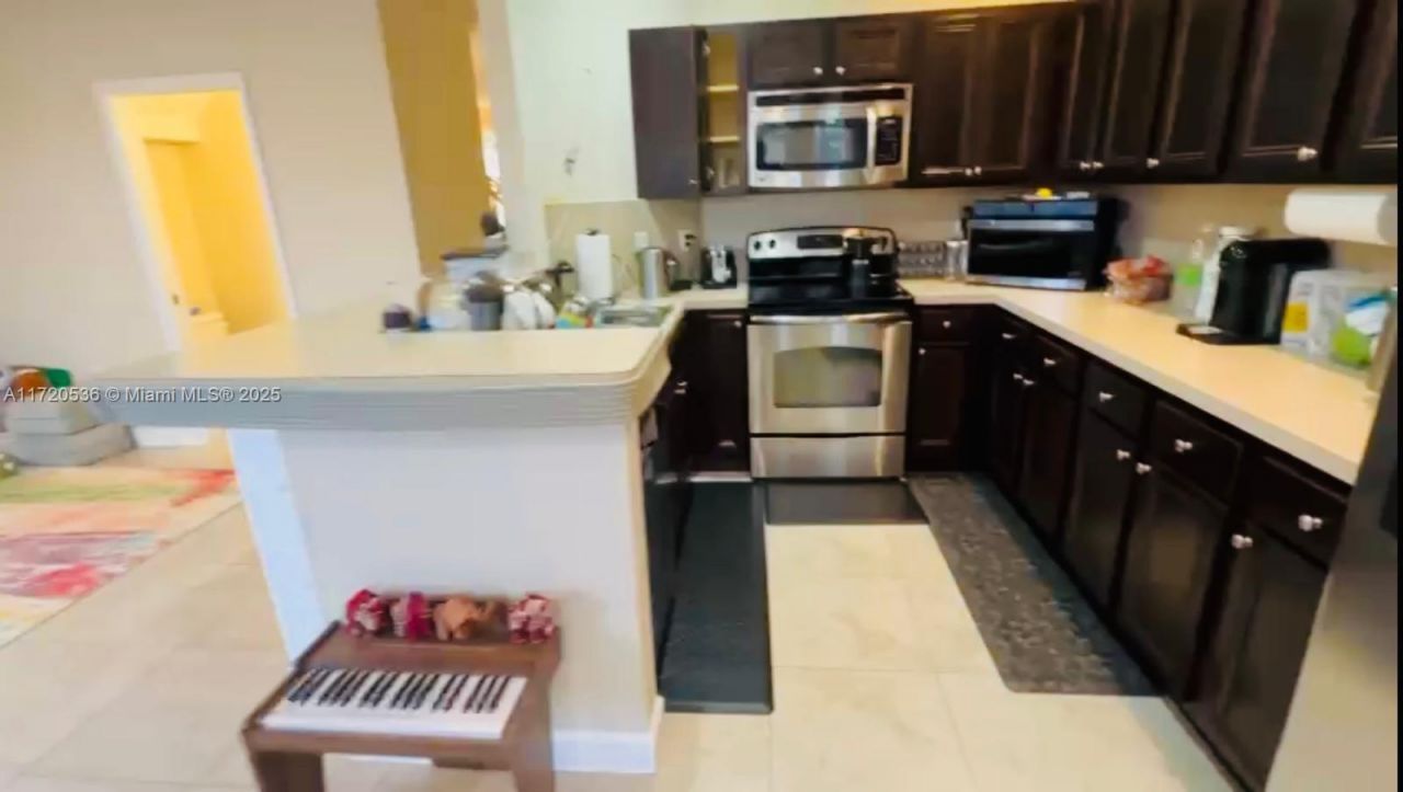 1007 NE 208th St, Unit 1007, Miami, FL 33179 Photo