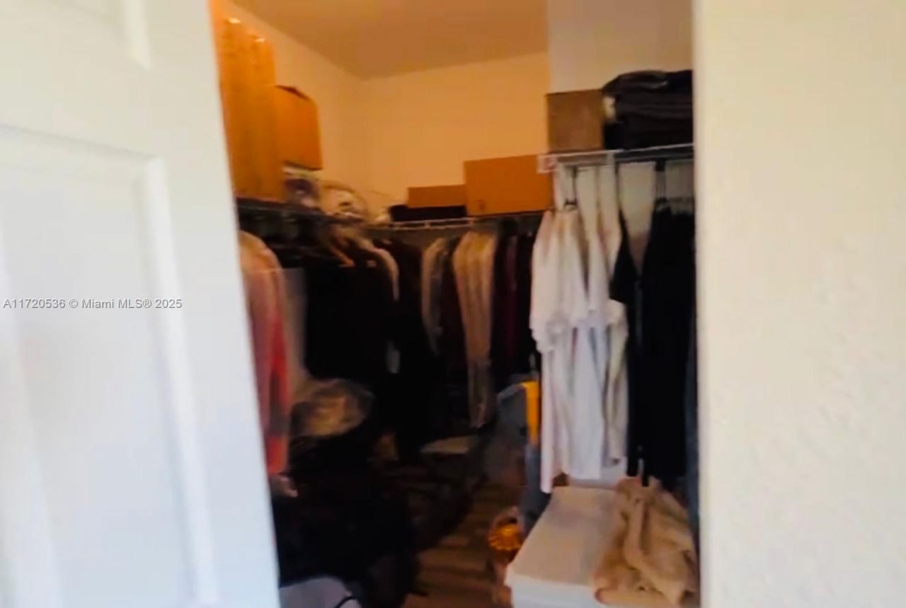 1007 NE 208th St, Unit 1007, Miami, FL 33179 Photo