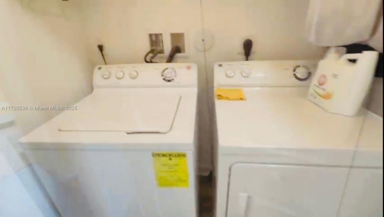 1007 NE 208th St, Unit 1007, Miami, FL 33179 Photo