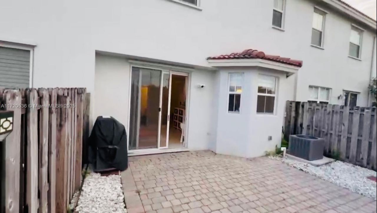 1007 NE 208th St, Unit 1007, Miami, FL 33179 Photo