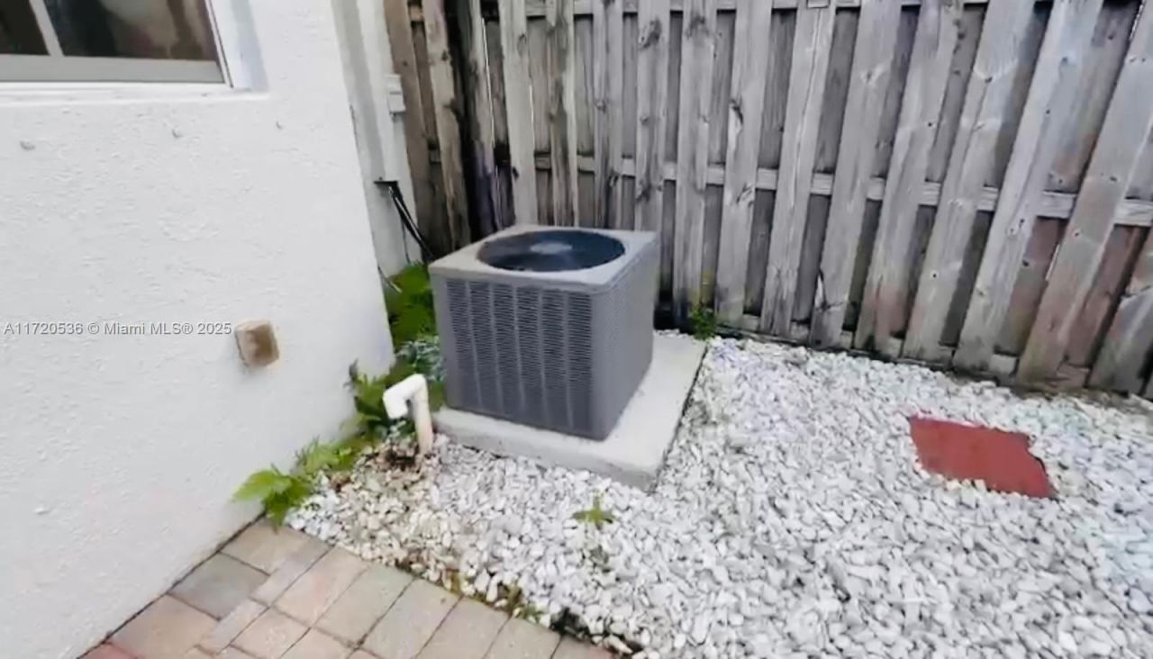 1007 NE 208th St, Unit 1007, Miami, FL 33179 Photo