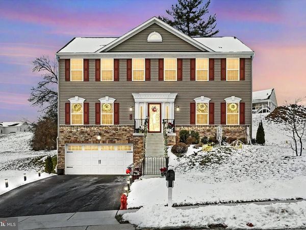 568 MONOCACY TRAIL, SPRING GROVE, PA 17362