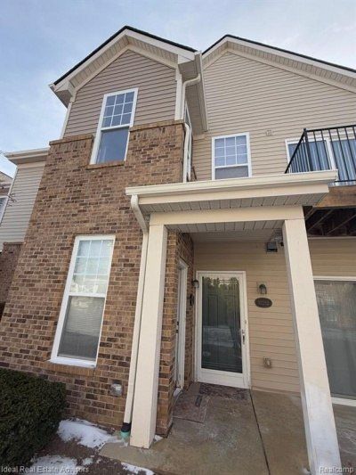 10274 Crossview Trail, Hartland Township, MI 48855 Main Photo